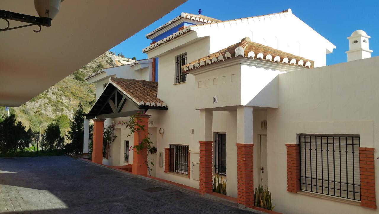 Lovely House With Views In Marina Del Este Almuñécar Exteriör bild